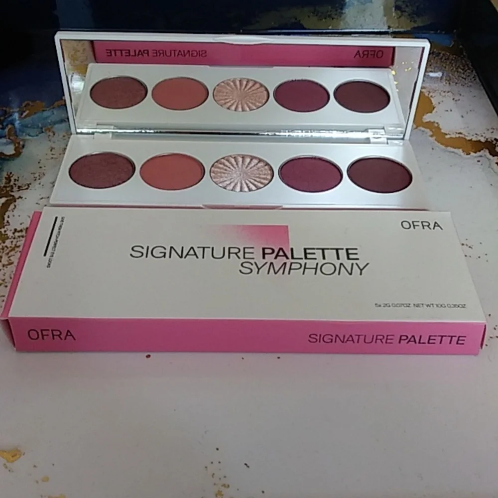 New OFRA Signature Symphony Eyeshadow Palette Women's Makeup Cosmetics